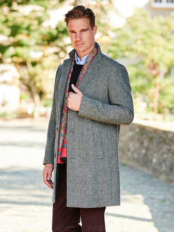 Harris Tweed Overjas "Barney" In Black Herringbone