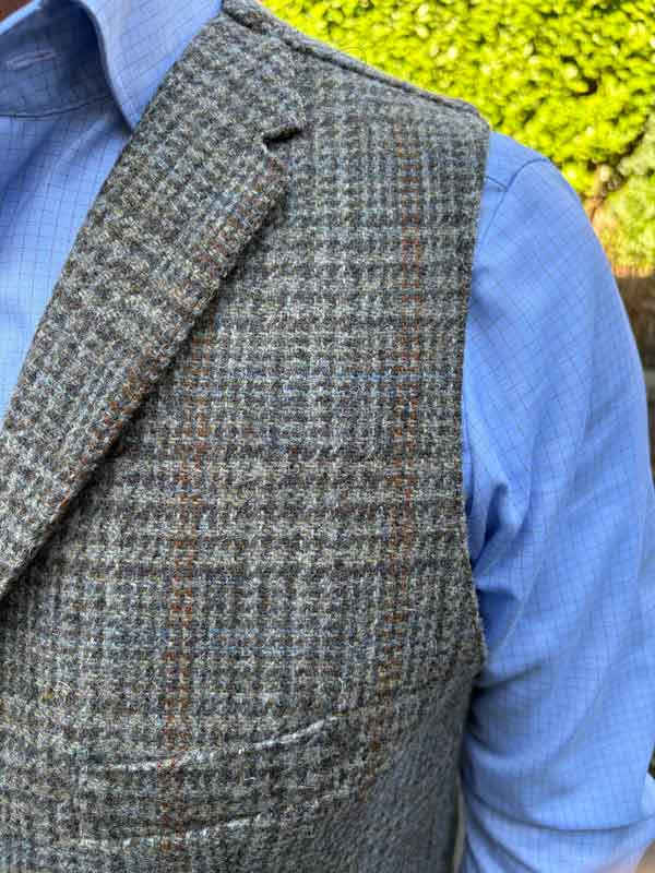 Harris Tweed Vestje "Wales" Met Revers In Greystone Overcheck