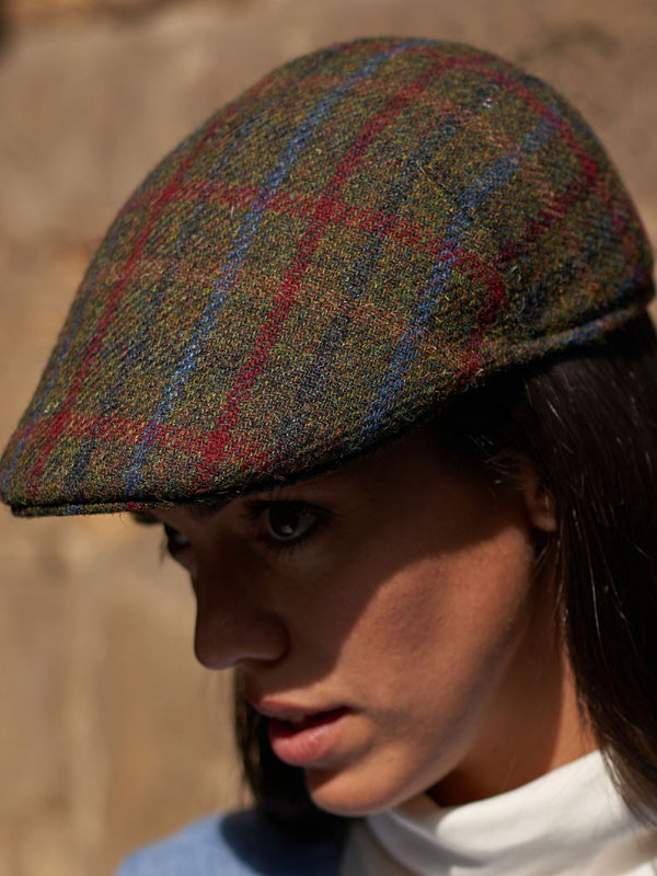 Harris Tweed Flat Cap "Henry" In Red-Blue Check