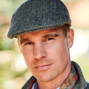 Harris Tweed Flat Cap "Henry" In Black Herringbone