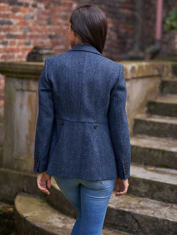Harris Tweed Dames Jasje "Carola" In Blue Herringbone