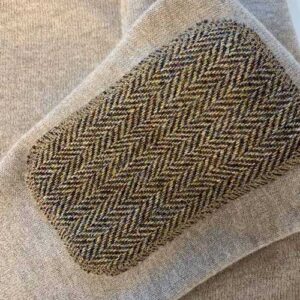 Pullover Lambswool "Jack" Met Harris Tweed Details In Taupe