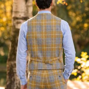 Harris Tweed Vestje "Wales" Met Revers In Amber Check