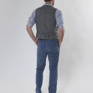 Harris Tweed Vestje "Wales" Met Revers In Black Herringbone