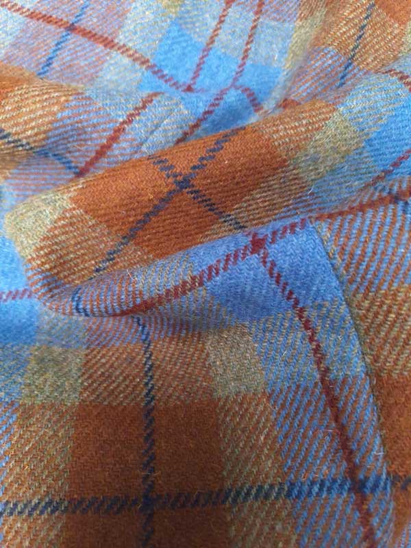 Harris Tweed Vestje "Wales" Met Revers In Gold Tartan