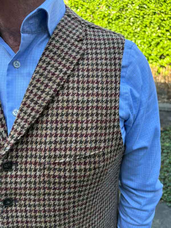 Harris Tweed Vestje "Wales" Met Revers In Country Houndstooth