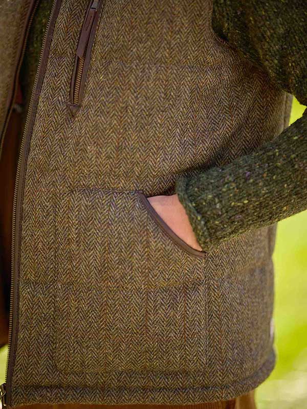 Harris Tweed Bodywarmer “Levi” In Evergreen