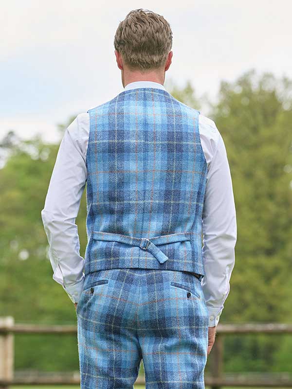 Harris Tweed Vestje "Wales" Met Revers In Jeans Herringbone