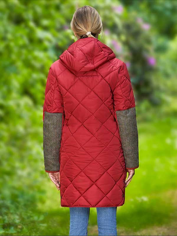 Dames Steppmantel 'Perth' Met Harris Tweed Details en Capuchon In Red Dahlia